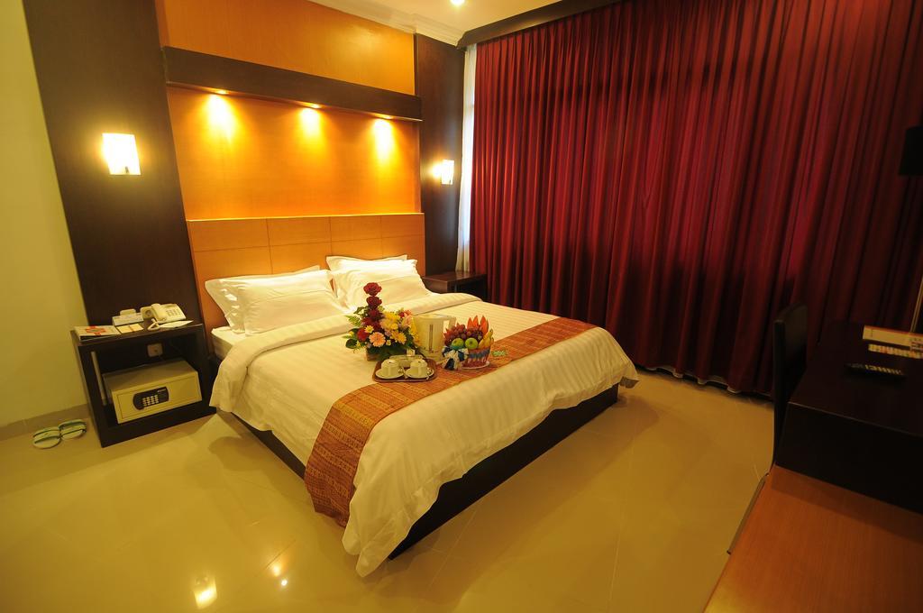 Hotel Swarna Dwipa باليمبانغْ الغرفة الصورة