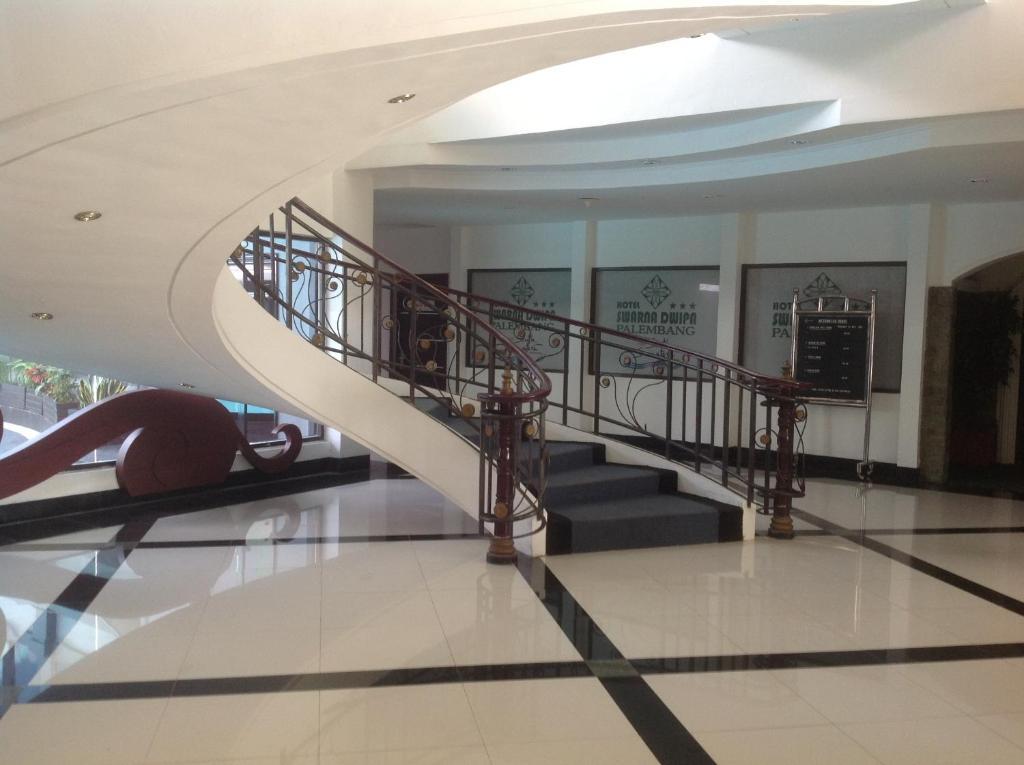 Hotel Swarna Dwipa باليمبانغْ المظهر الخارجي الصورة