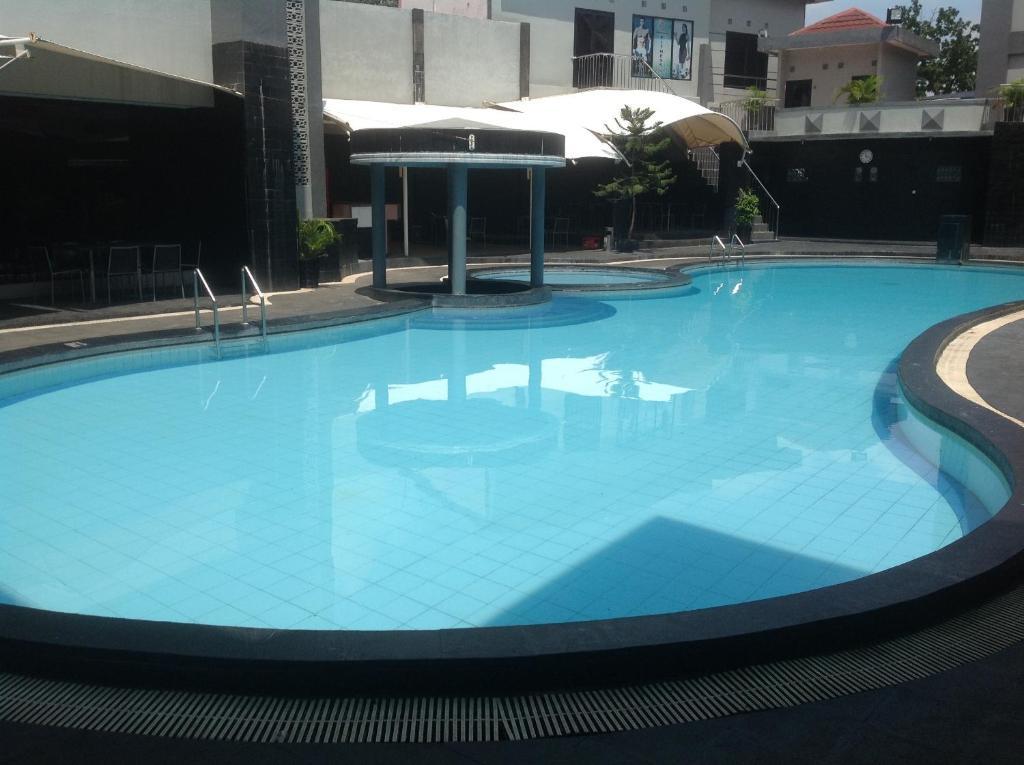 Hotel Swarna Dwipa باليمبانغْ المظهر الخارجي الصورة