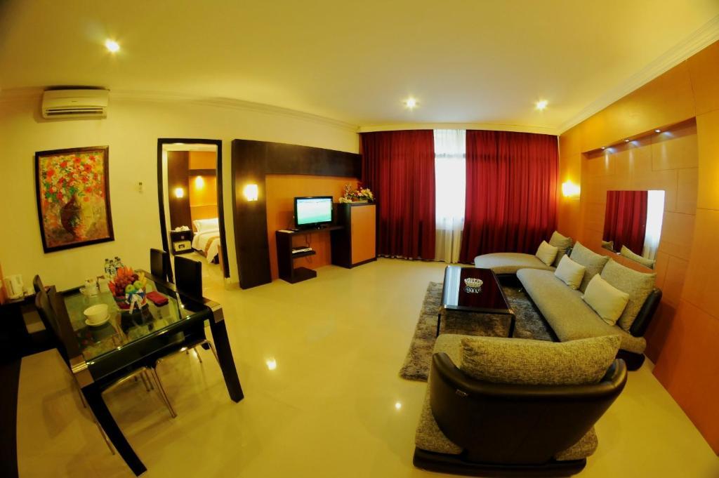 Hotel Swarna Dwipa باليمبانغْ الغرفة الصورة